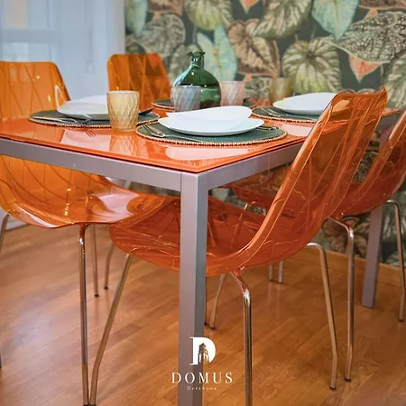 Domus Derthona Ester Mietta *