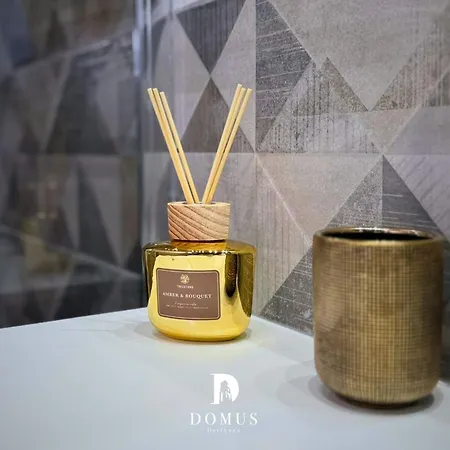 Domus Derthona Ester Mietta *