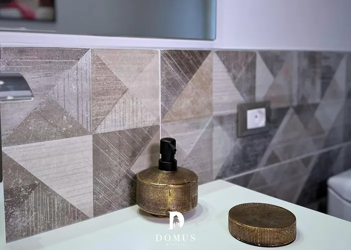 Domus Derthona Ester Mietta *